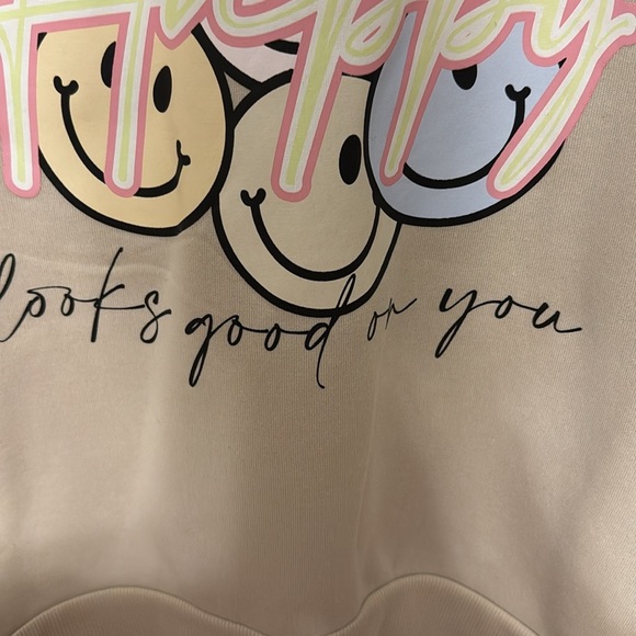 SMILEY FACE HAPPY LOOKS GOOD ON YOU SWEATSHIRT SZ Med - Picture 2 of 6